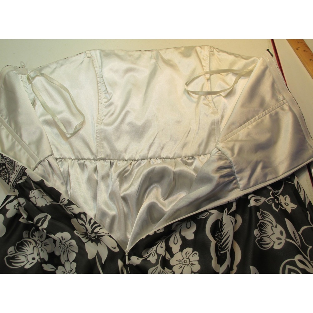 White House Black Market Midi Party Dress Women 12 Black White Floral Strapless - Picture 6 of 16
